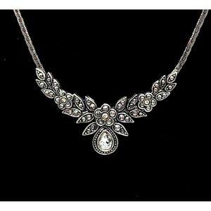 Avon Crystal Floral Necklace Silver Tone Vintage Pendant